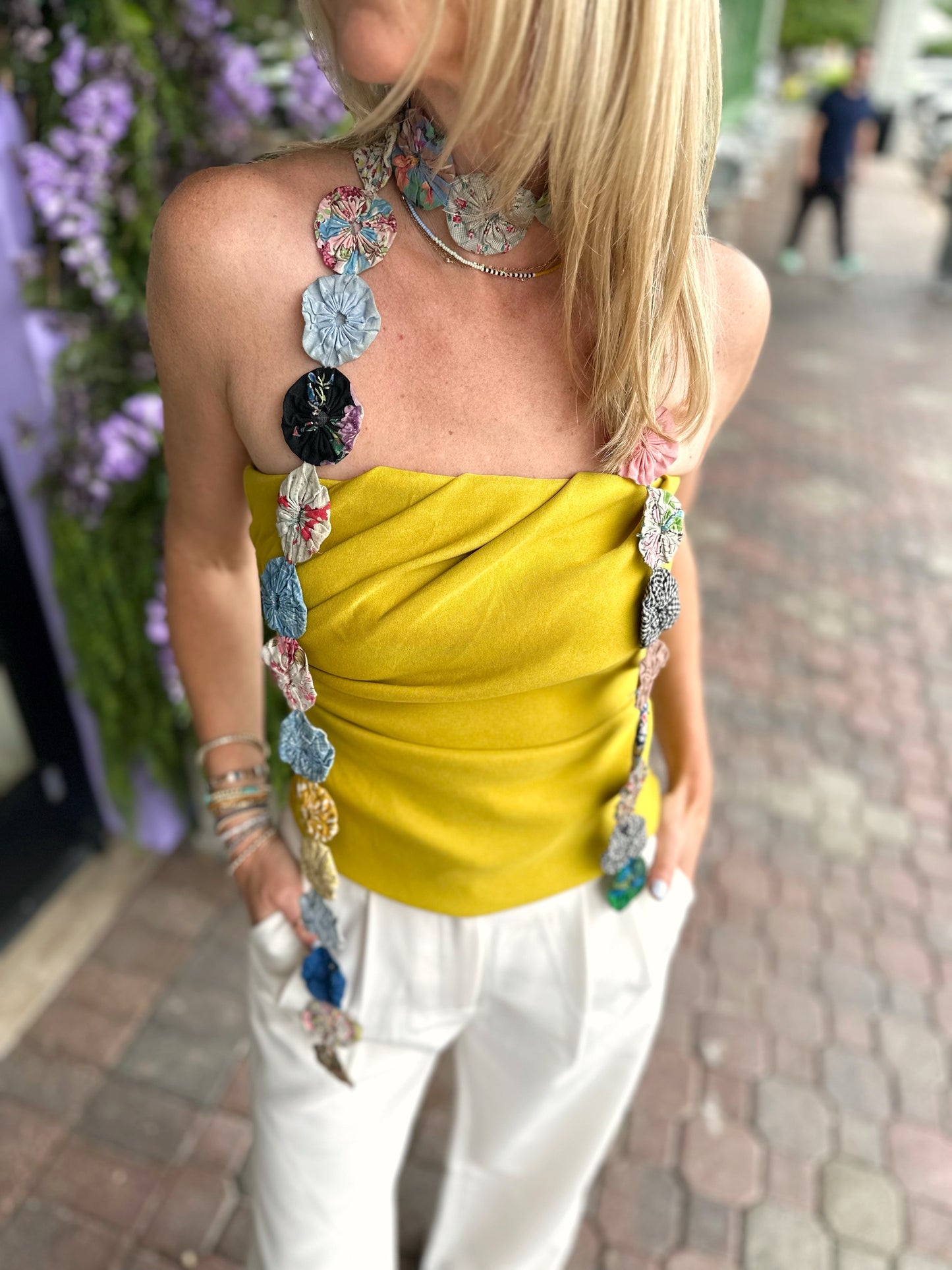 Yo-Yo Cigarette Scarf