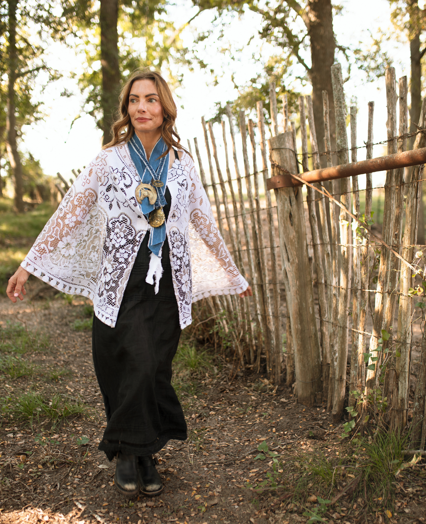 French Lace Cape - Two-Toned Floral