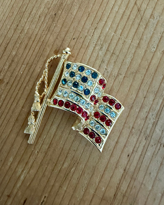 Patriotic Brooch | Vintage Wavy American Flag