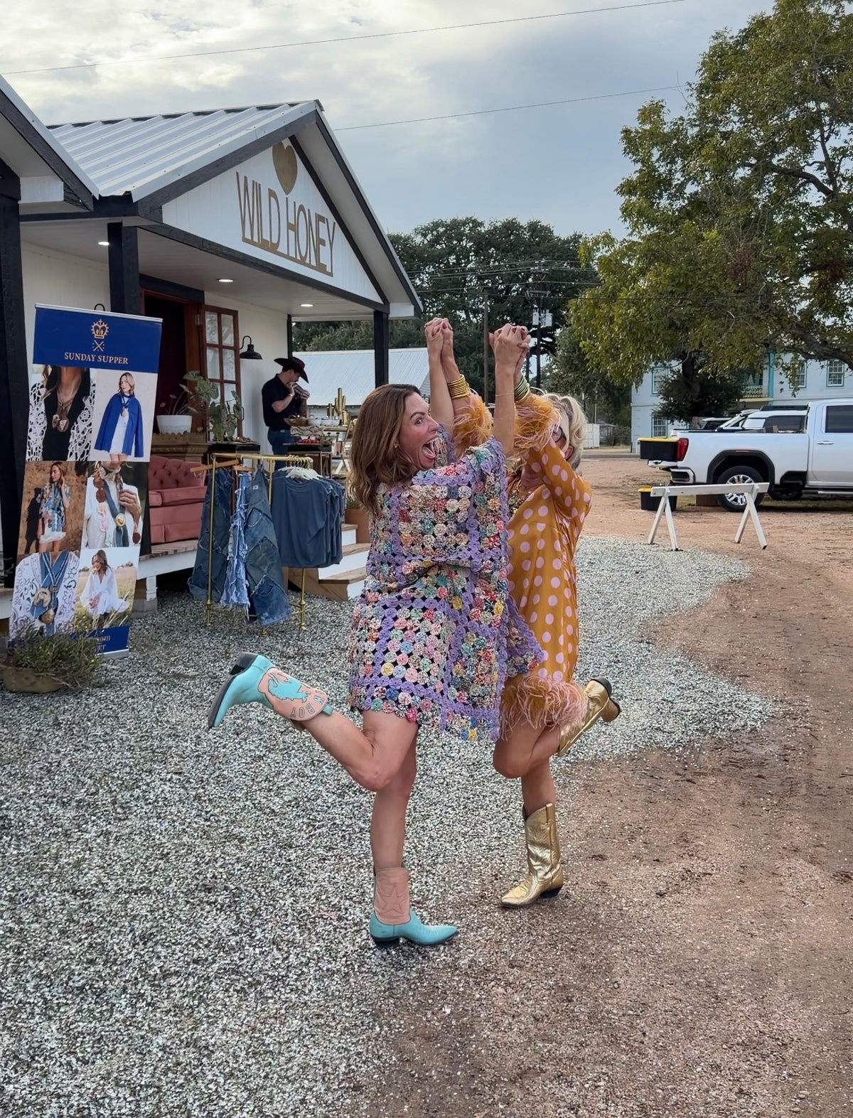 THE LIZZIE | Yo-Yo Rosette Mini Caftan - Lavender Haze