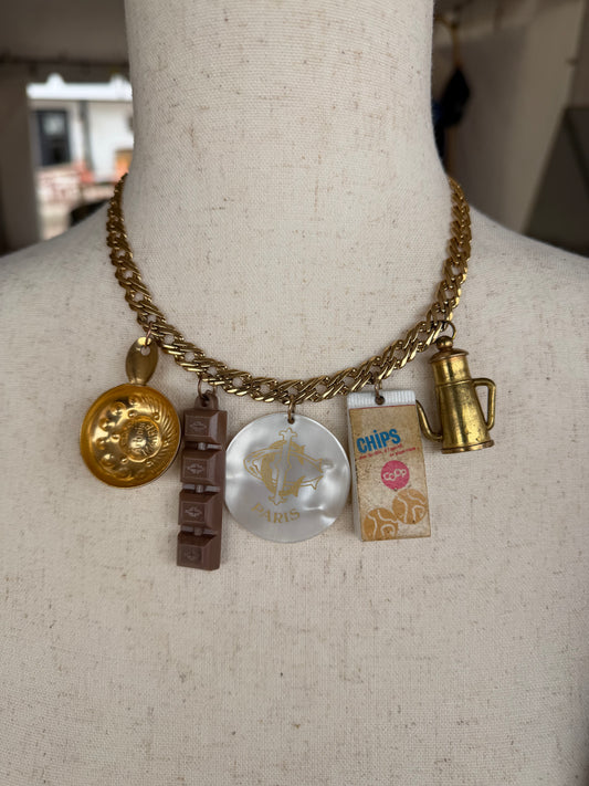 Mother of Pearl Porte Clés Charm Necklace