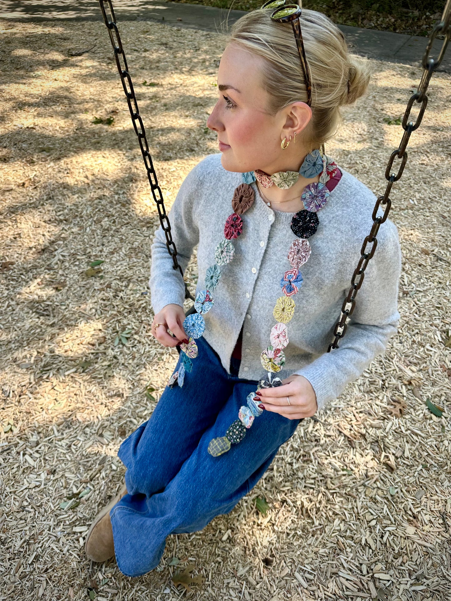 Yo-Yo Cigarette Scarf