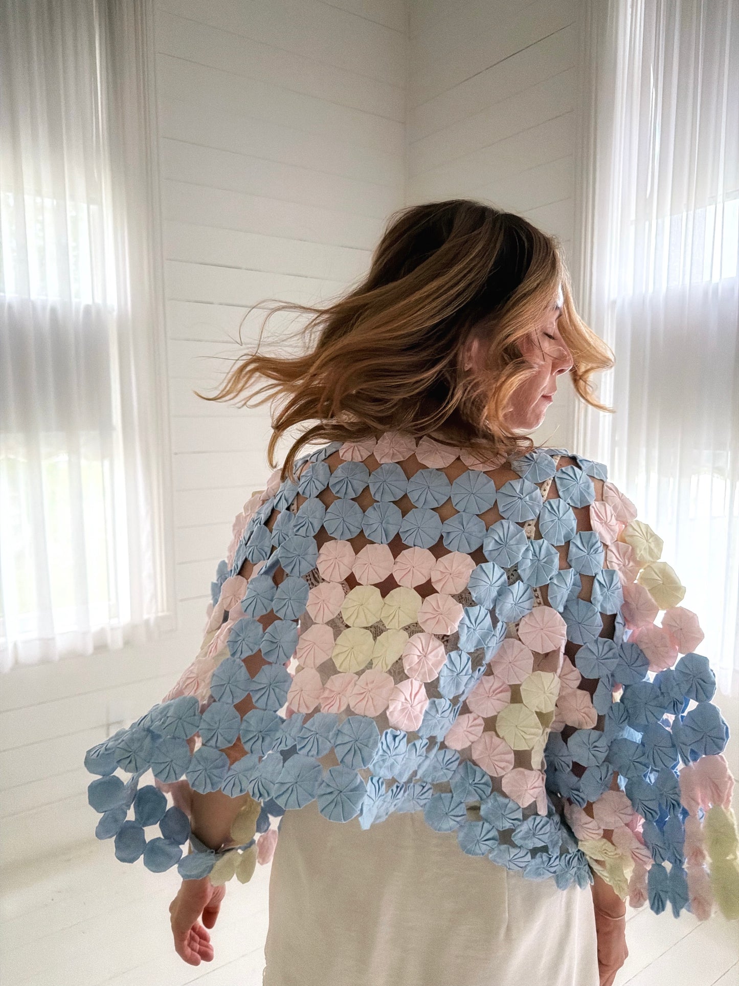 THE MOLLY GOODNIGHT | Yo-Yo Rosette Crop - Powder Blue & Blush